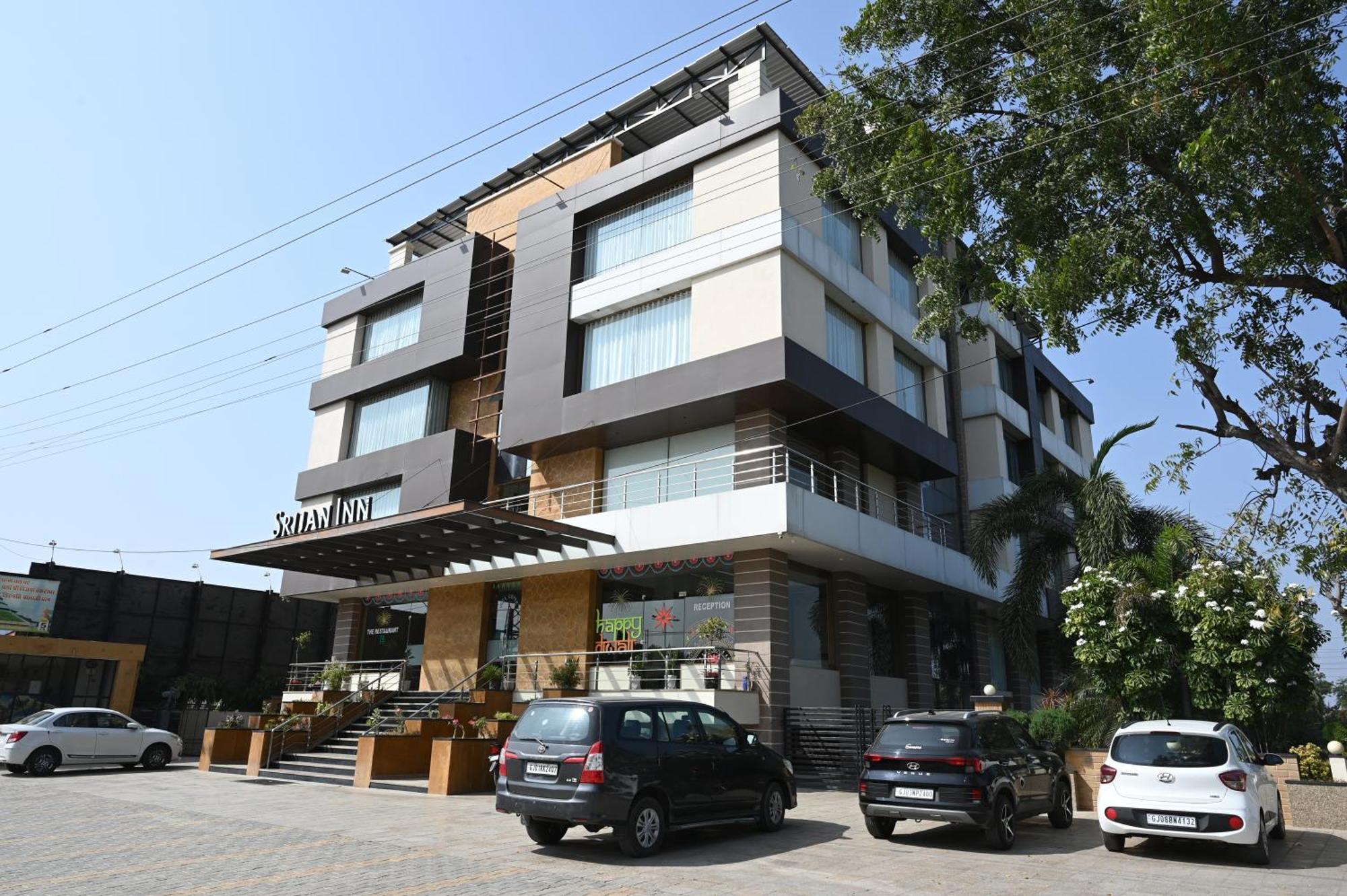 Srijan Inn Ābu Road Екстериор снимка